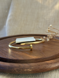 Tornillo pulsera